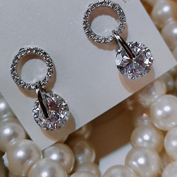 18K White Gold Solitaire Diamond Circle Earrings 2 - Picture 8 of 11